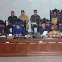 Rapat paripurna 
